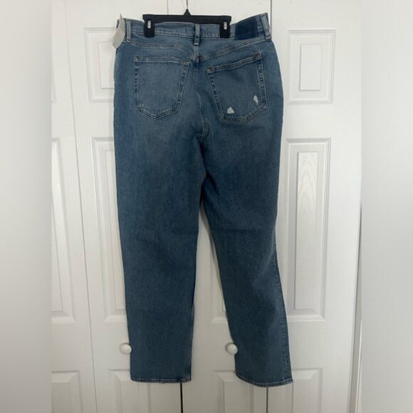 NWT Abercrombie the 90’s straight ultra high rise, curve love line, size 33L - Picture 8 of 8